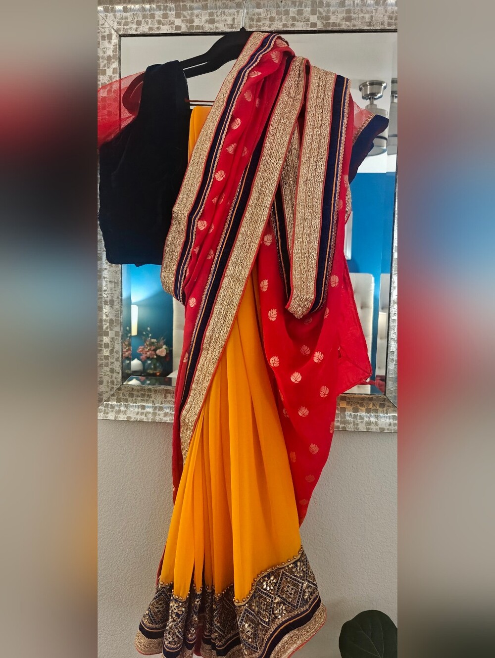 Vibrant Dual-Tone Chiffon Saree